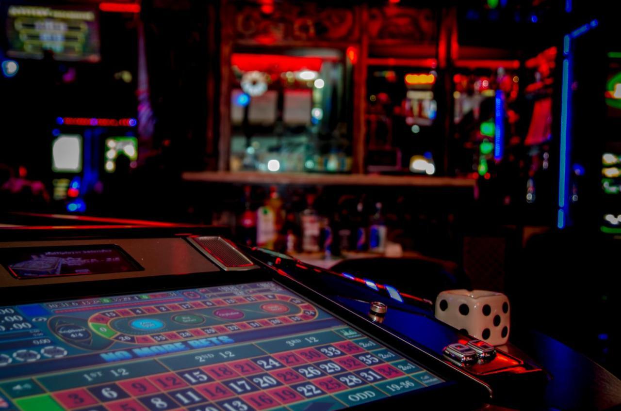Anadolu Star Hotel & Casino バトゥーミ エクステリア 写真