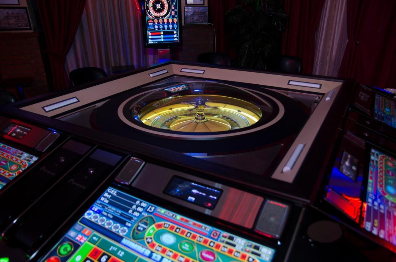 Anadolu Star Hotel & Casino バトゥーミ エクステリア 写真