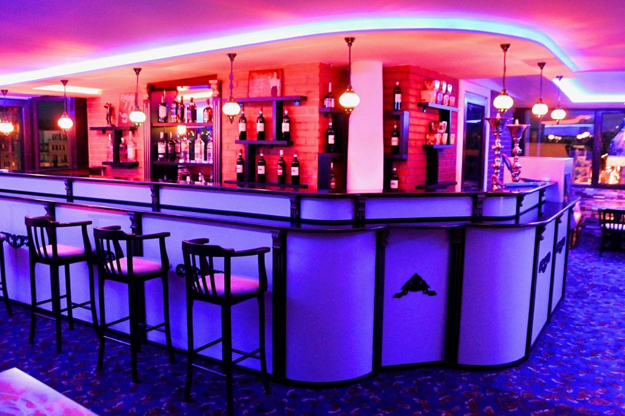 Anadolu Star Hotel & Casino バトゥーミ エクステリア 写真